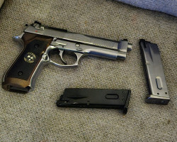 Beretta Resident Evil Pistol - Used airsoft equipment