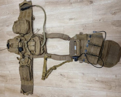 Warrior plate carrier + Belt - Used airsoft equipment