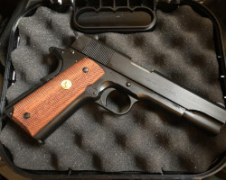 Colt 1911 co2 full metal - Used airsoft equipment