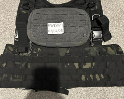 Black tactical vest - Used airsoft equipment