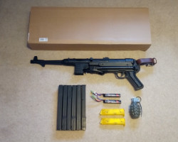 AGM MP40 - Used airsoft equipment