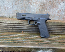 KWC Glock 17 Co2 gbb - Used airsoft equipment
