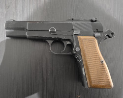 WE Browning Hi Power GBB Pisto - Used airsoft equipment