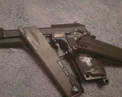 M9 pistol with 2 mags - Used airsoft equipment