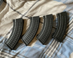 4x AK Waffle Mid Cap Mags - Used airsoft equipment