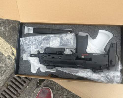 GBBVFC Mp7 / 2 Mags + PEQ BOX - Used airsoft equipment