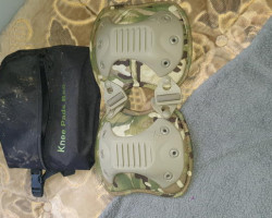 Poron xrd knee pads - Used airsoft equipment