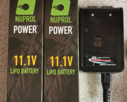 11.1v lipo batterys & charger - Used airsoft equipment