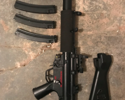 ICS MP5 SD6 4 mags and red dot - Used airsoft equipment