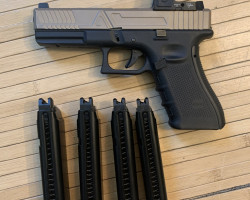 WE Glock 17 - Used airsoft equipment