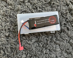 7.4v lipo battery - Used airsoft equipment