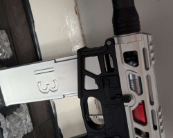 Article 1 - Used airsoft equipment