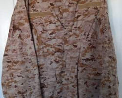 DESERT CAMO LIGHTWEIGHT JACKET - Used airsoft equipment