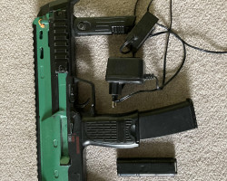 Green MP7 - Used airsoft equipment