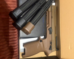 SIG M17 - Used airsoft equipment