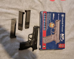 M&p40 c02 pistol - Used airsoft equipment
