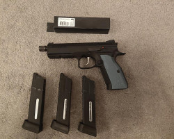 ASG CZ Shadow 2 + mags - Used airsoft equipment