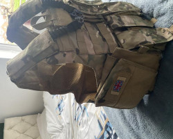 Plate carrier with pouches - Used airsoft equipment