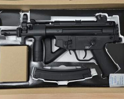 CYMA CM.041PDW SMG-5 Blue Ed. - Used airsoft equipment