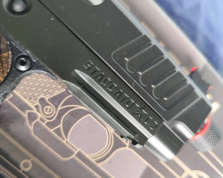T8 x ARMY ARMAMENT C2 HI CAPA - Used airsoft equipment