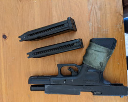 WE G17, 3 mags - Used airsoft equipment