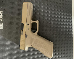 We g17 gen 5 tan - Used airsoft equipment