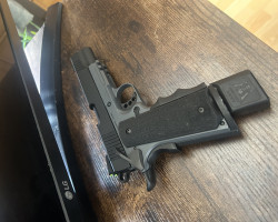 Army Armament R32 1911 - Used airsoft equipment