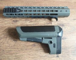 Two handguards and stocks - Used airsoft equipment