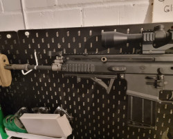 WE Scar H + upgrades + 3 mags - Used airsoft equipment