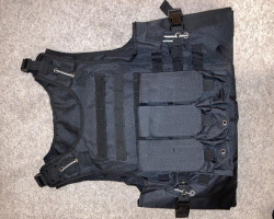 Body armour with pouches - Used airsoft equipment