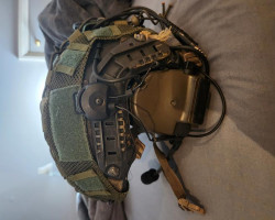 Duel comms Fast helmet - Used airsoft equipment